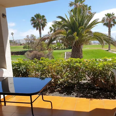 Eddy's Marina View Apartment